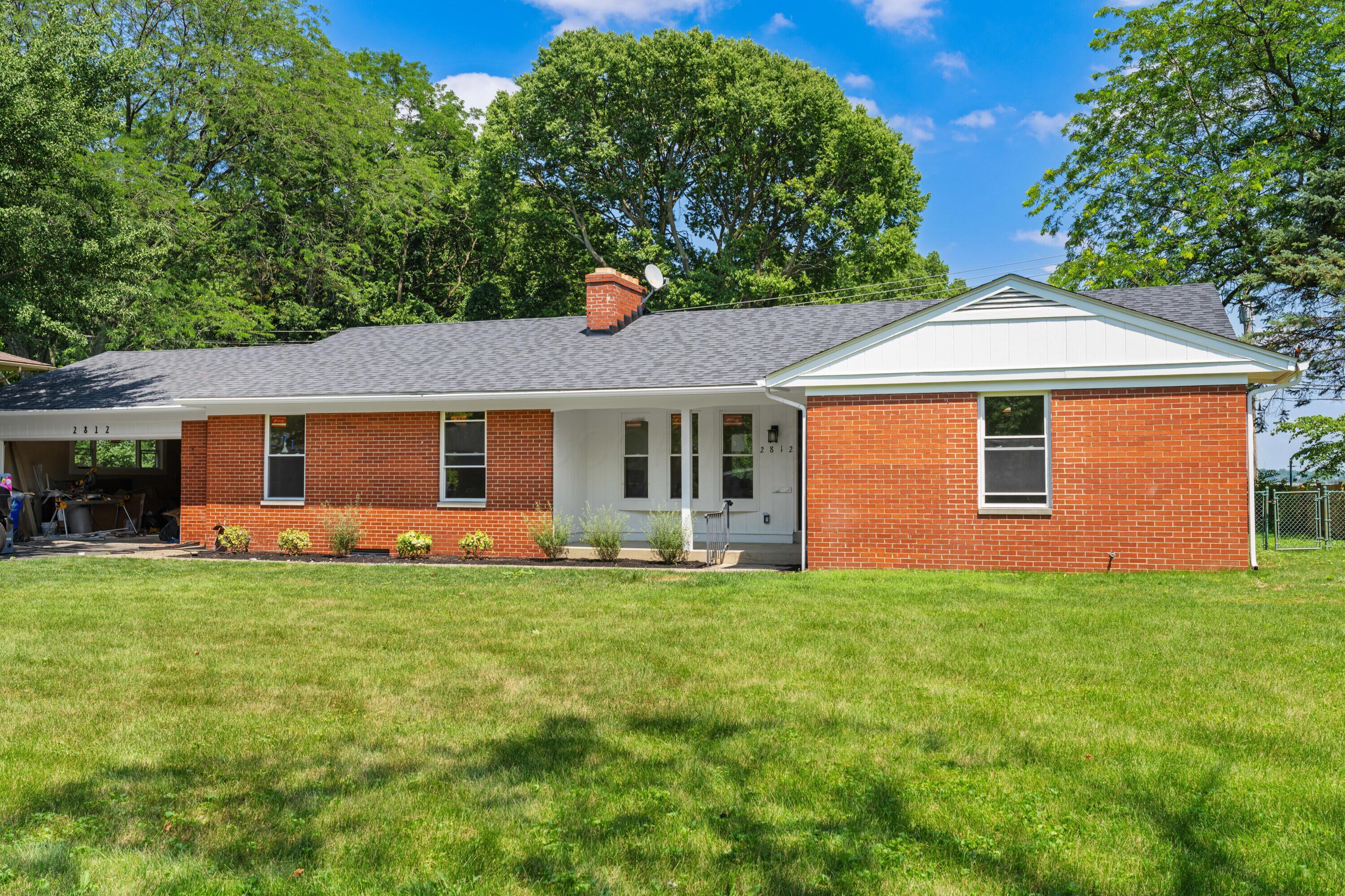 Property Photo: 2812 North Star Road OH 43221