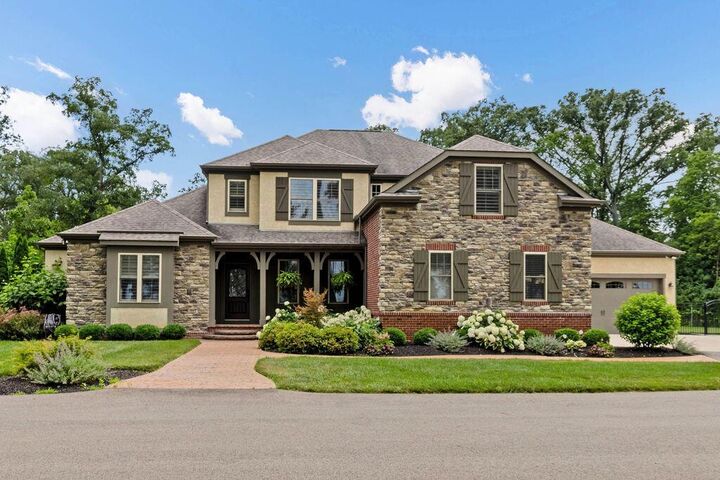 Property Photo:  3150 Middle Pike  OH 43162 