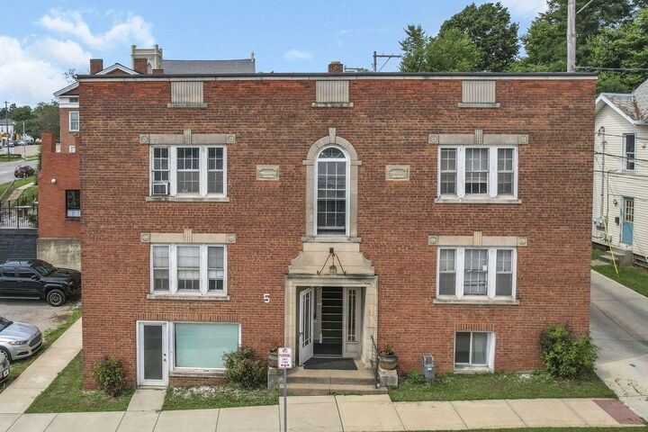 5 E Chestnut Street  Mount Vernon OH 43050 photo