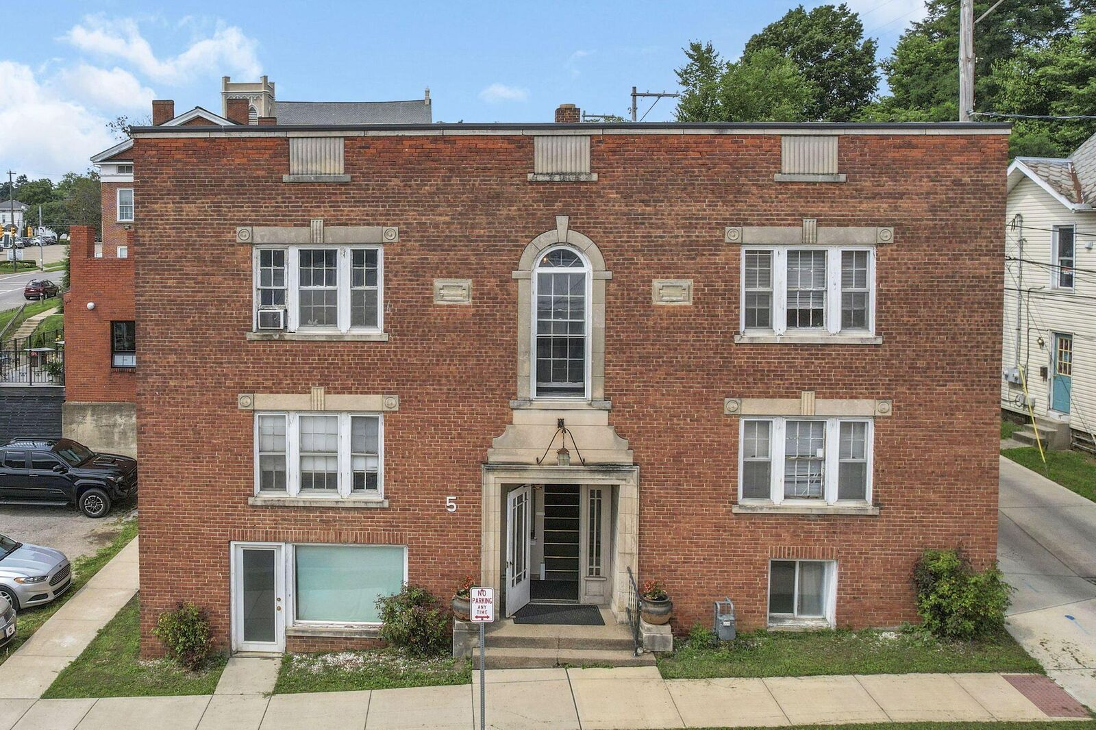 Property Photo:  5 E Chestnut Street  OH 43050 