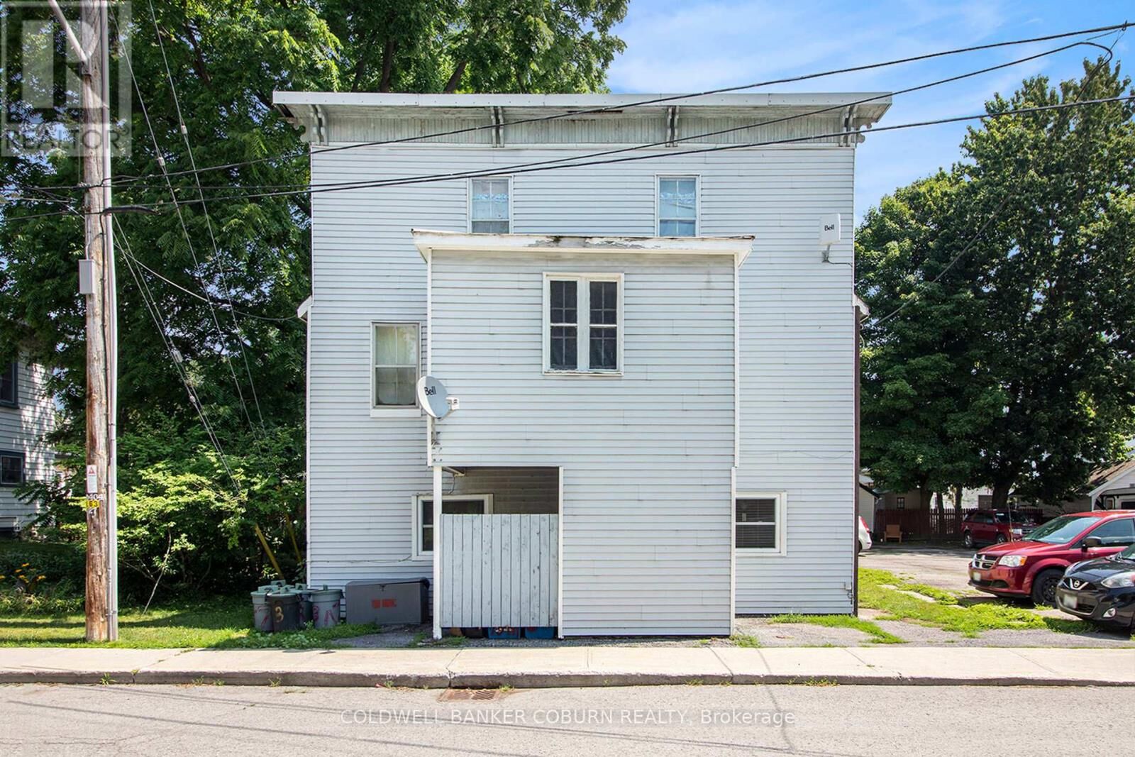 Property Photo: 73 King Street ON K0C 1H0