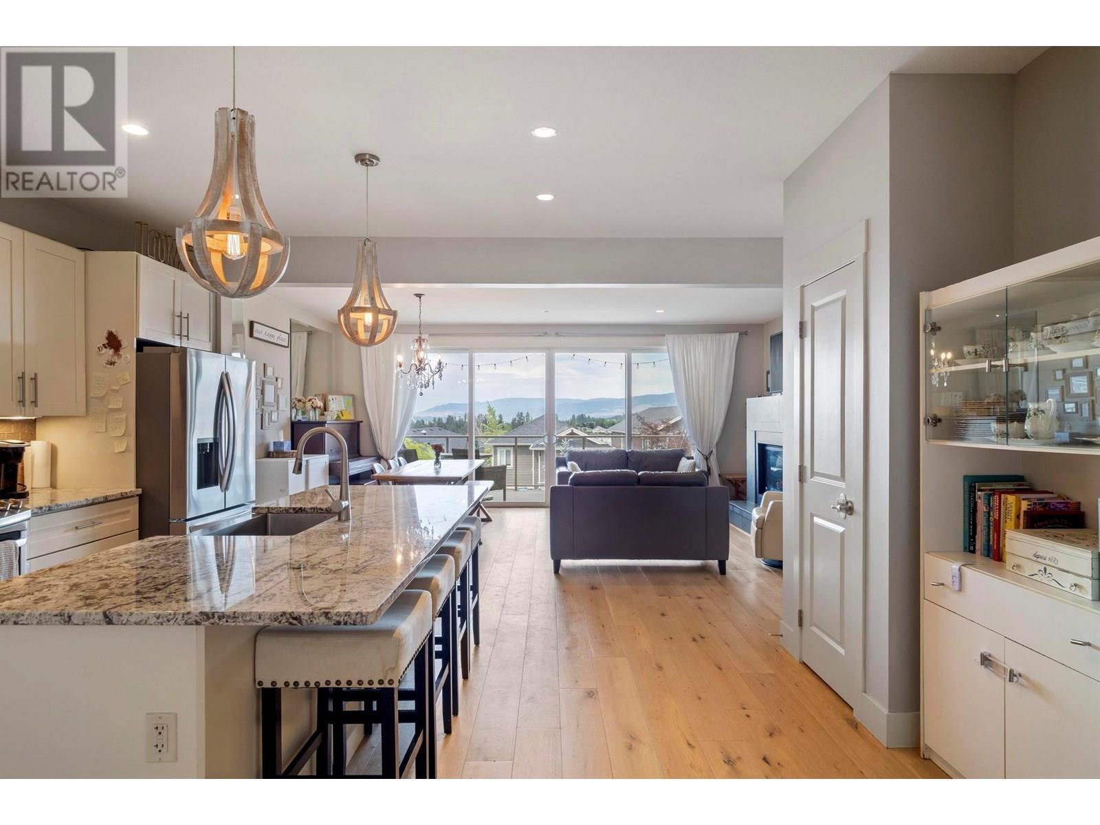 Property Photo: 1174 Bergamot Avenue BC V1W 5K5