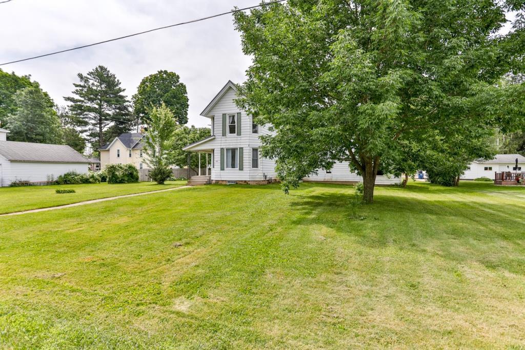Property Photo: 425 Forest Street WI 54414