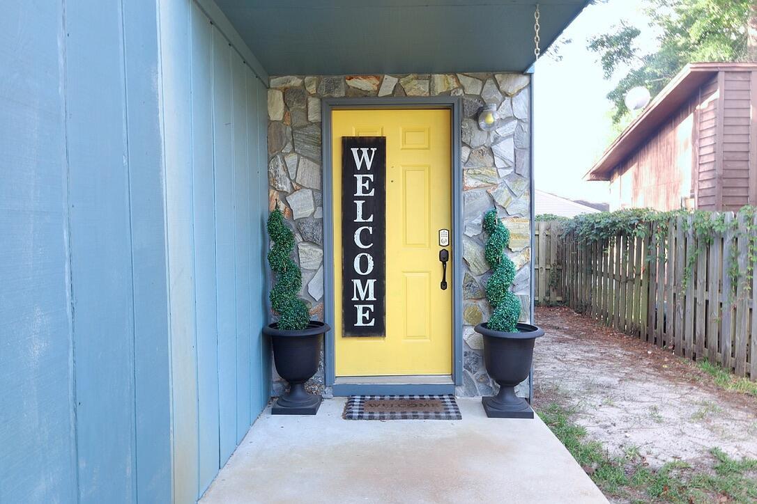 Property Photo: 34 5th Avenue A FL 32579