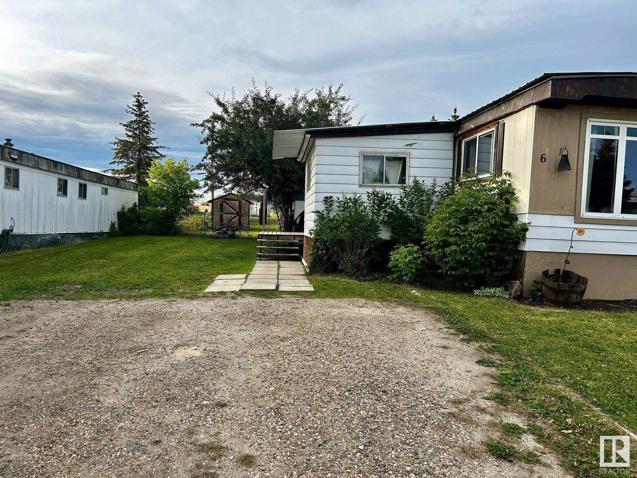 5424 48A Avenue  Drayton Valley AB T7A 1J8 photo