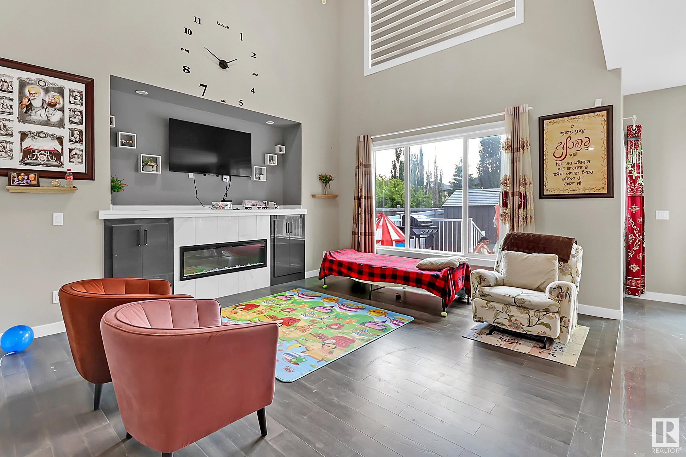 Property Photo:  1419 150 Avenue NW  AB T5Y 3R5 