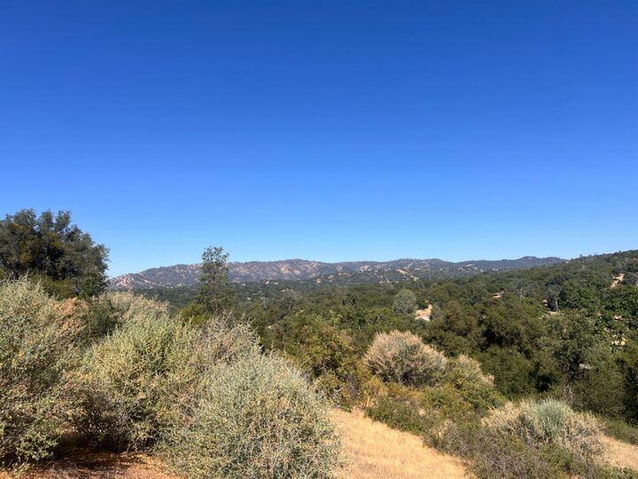 Property Photo:  16 Lulniu Lane  CA 93601 