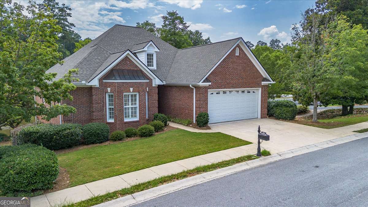 Property Photo: 104 Annas Walk GA 30606