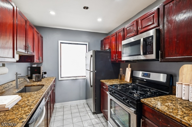 Property Photo:  203 Watsessing Ave 203  NJ 07003 