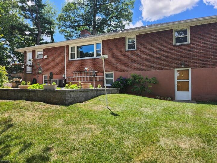 Property Photo: 40 Crestmont Rd NJ 07424