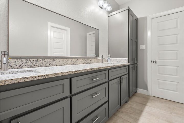 Property Photo:  11202 Indian Trails  TX 77375 