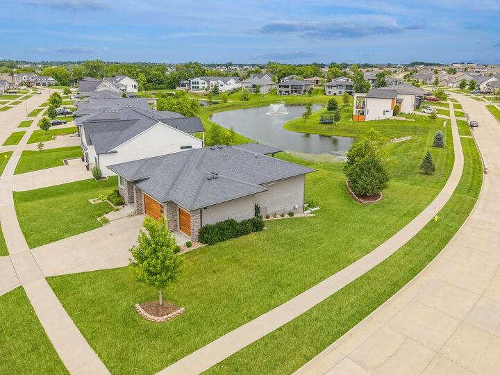 Property Photo:  905 NE Badger Lane  IA 50263 