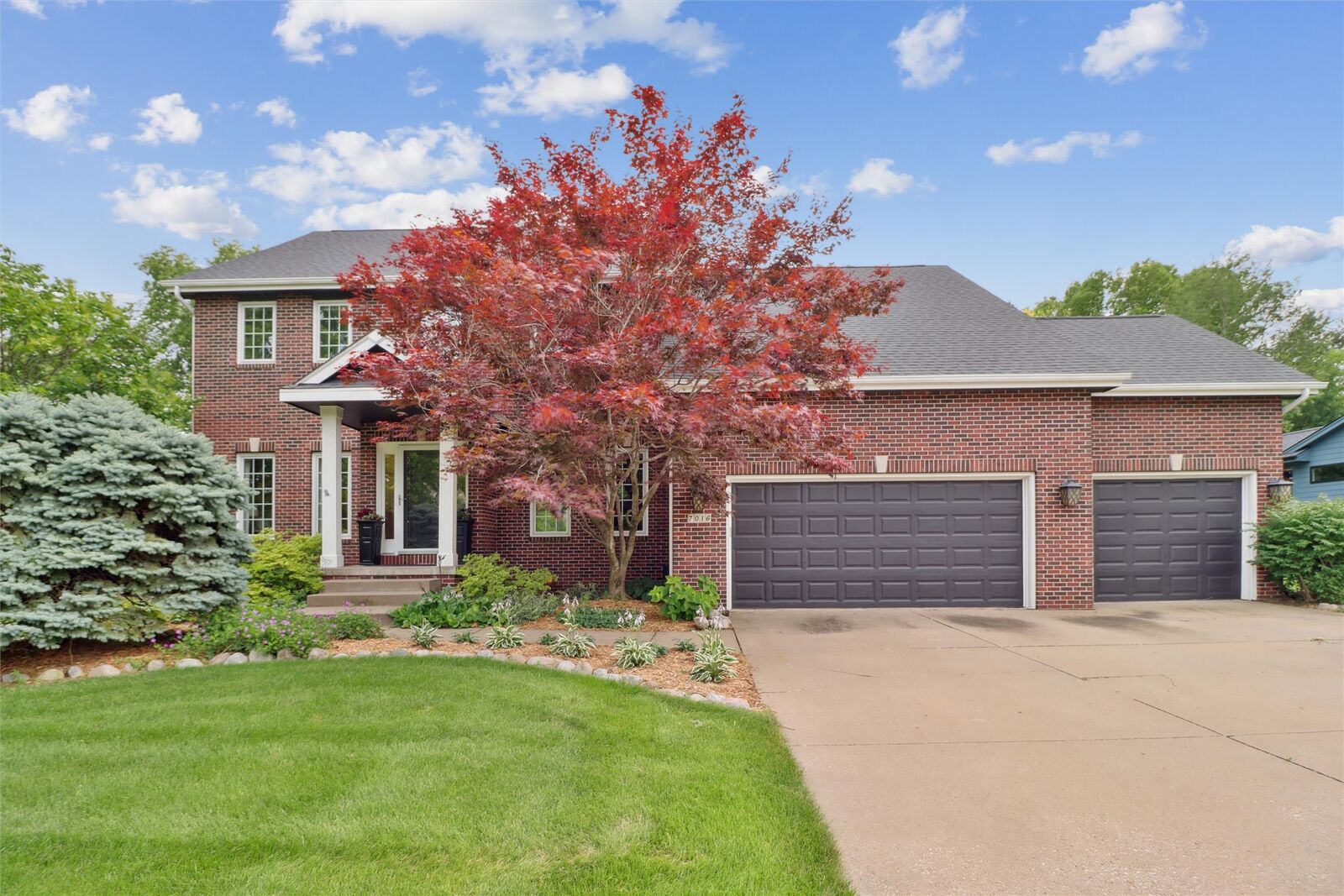 Property Photo:  7016 Harbour Drive  IA 50131 