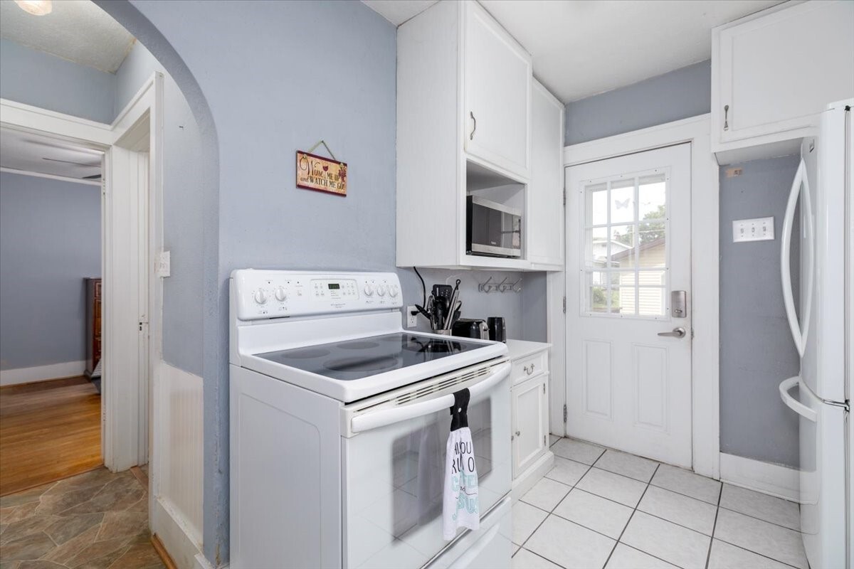 Property Photo: 616 4th Street IA 50265