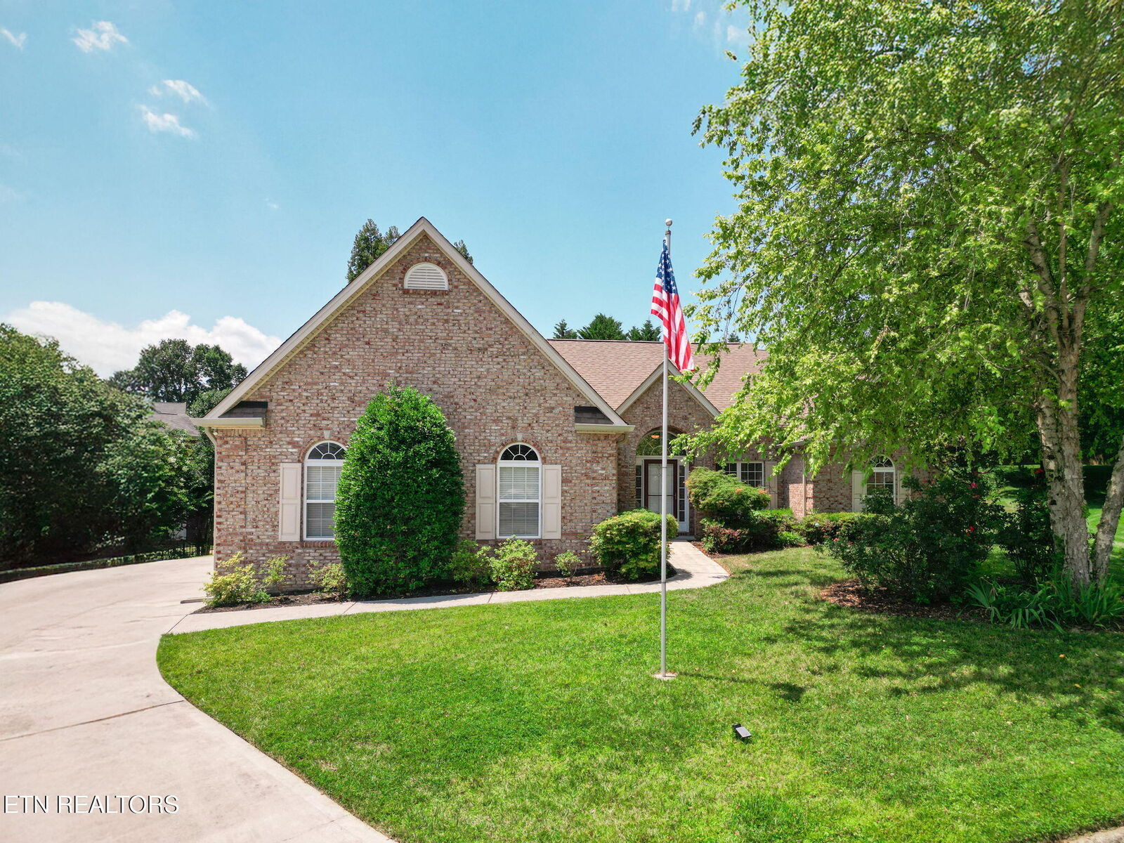 Property Photo: 12508 Oakborough Lane TN 37922