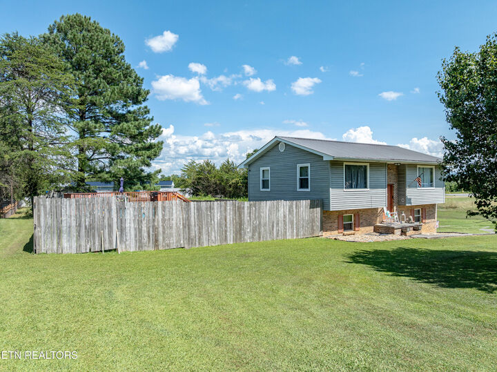 Property Photo: 200 Sequoyah Drive TN 37354