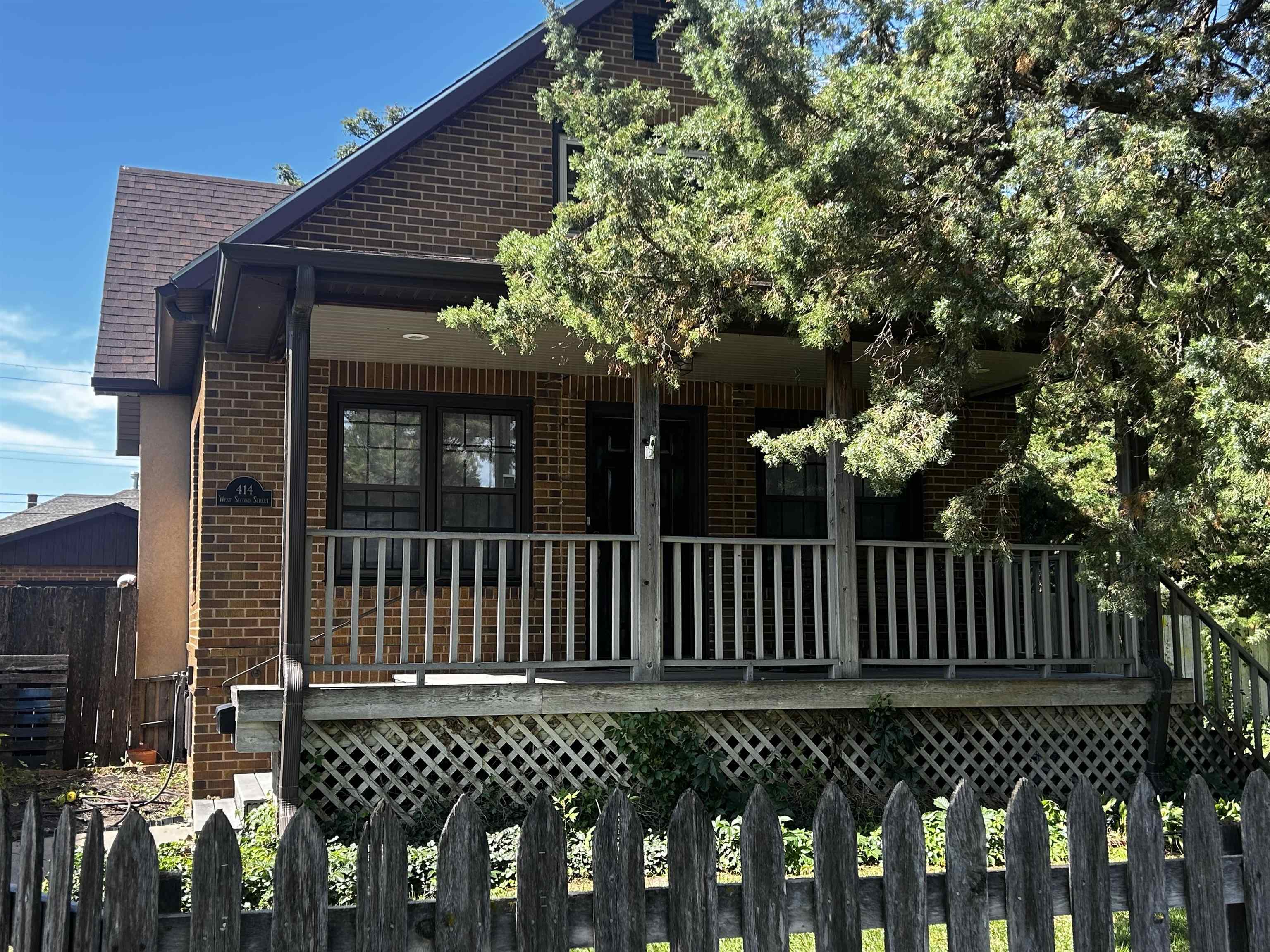 Property Photo:  414 W 2nd  NE 69101 