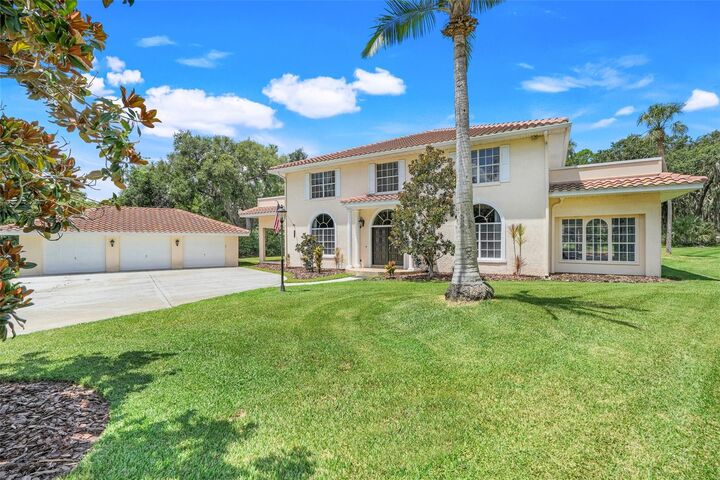 Property Photo:  2394 Windward Cove  FL 34746 