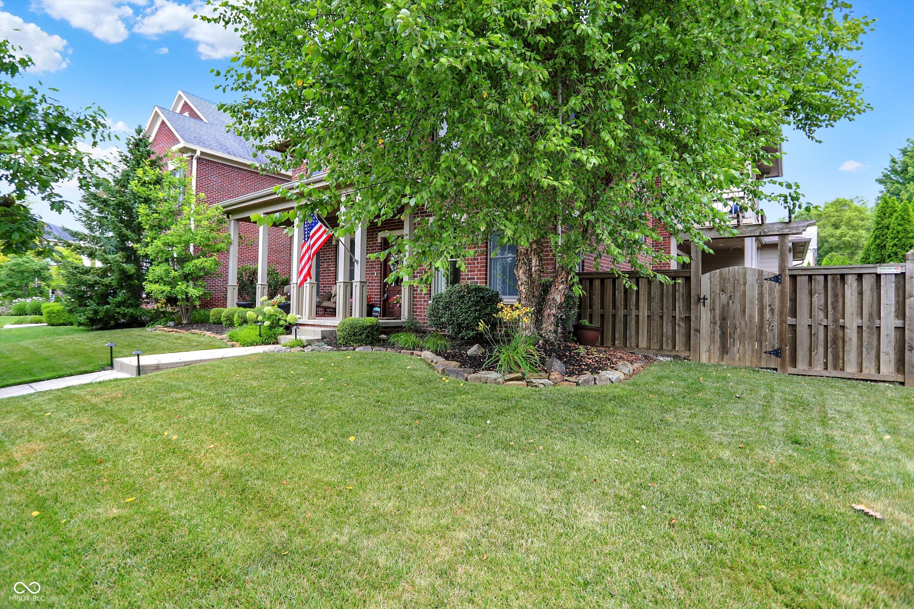 Property Photo:  7634 The Commons  IN 46077 