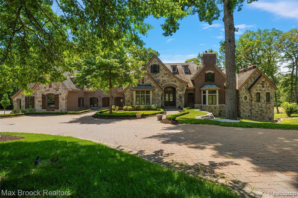7420 Inner Circle Drive  Bloomfield Hills MI 48301 3514 photo