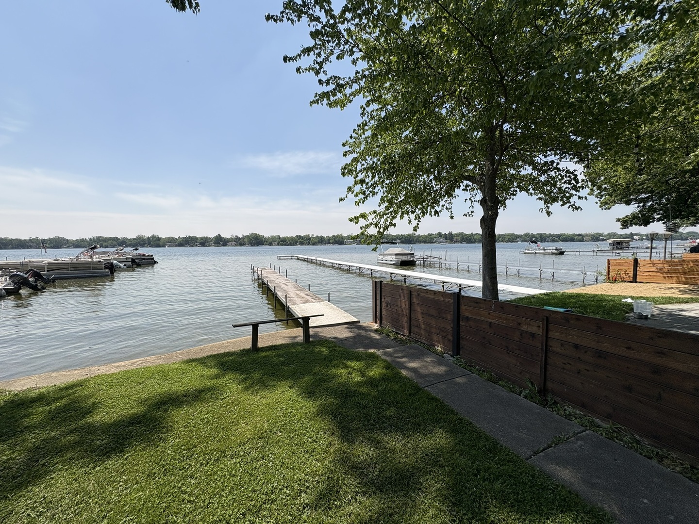 Property Photo: 791 Oak Court IL 60014