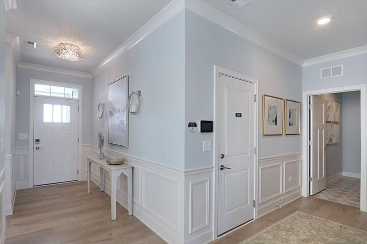 Property Photo:  307 Dennis Lane  IL 60543 