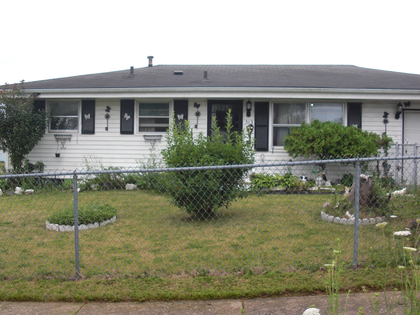 Property Photo:  513 Overland Trail  IL 61101 
