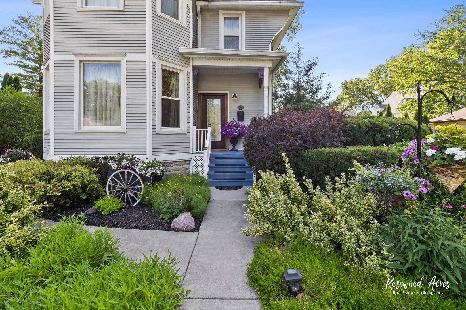 Property Photo: 217 N Maple Street IL 60954