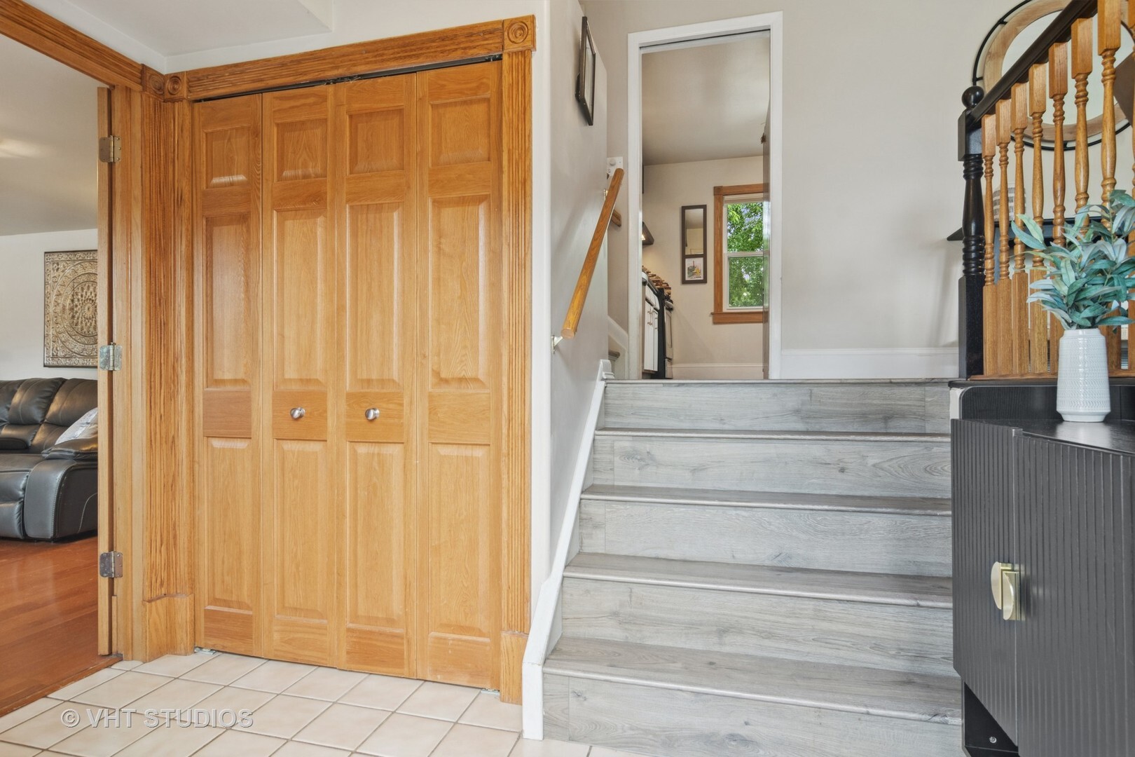 Property Photo:  1501 E Dorothy Drive  IL 60074 