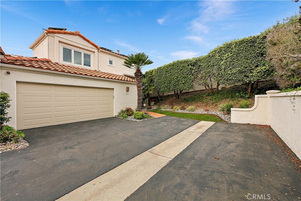 Property Photo: 876 Cofair Court CA 92075