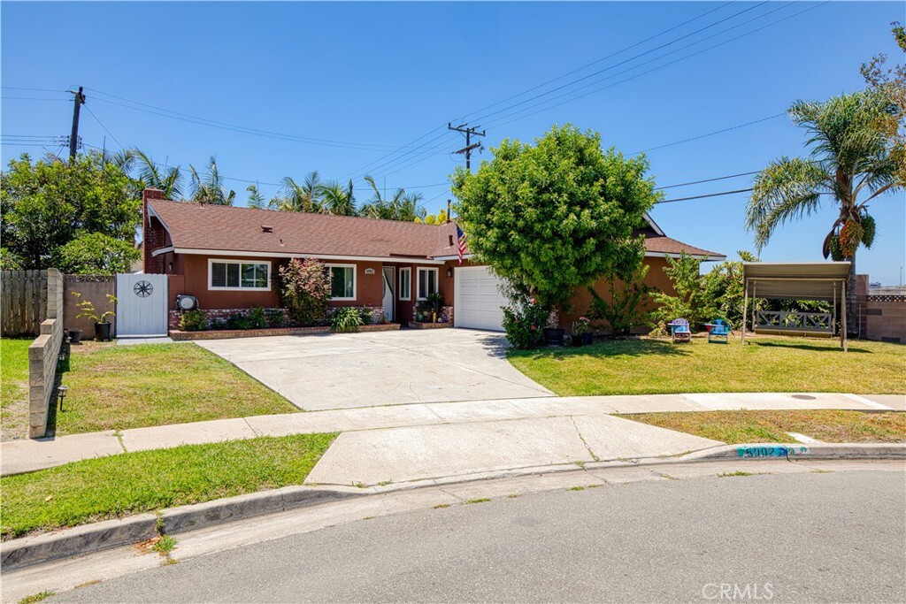 Property Photo: 6002 Calvin Circle CA 92647