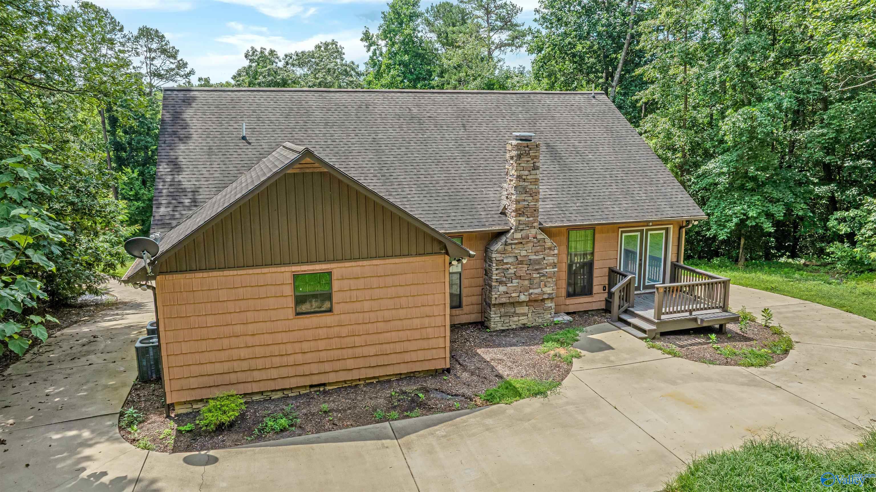 Property Photo:  73 Posey Drive  AL 35968 