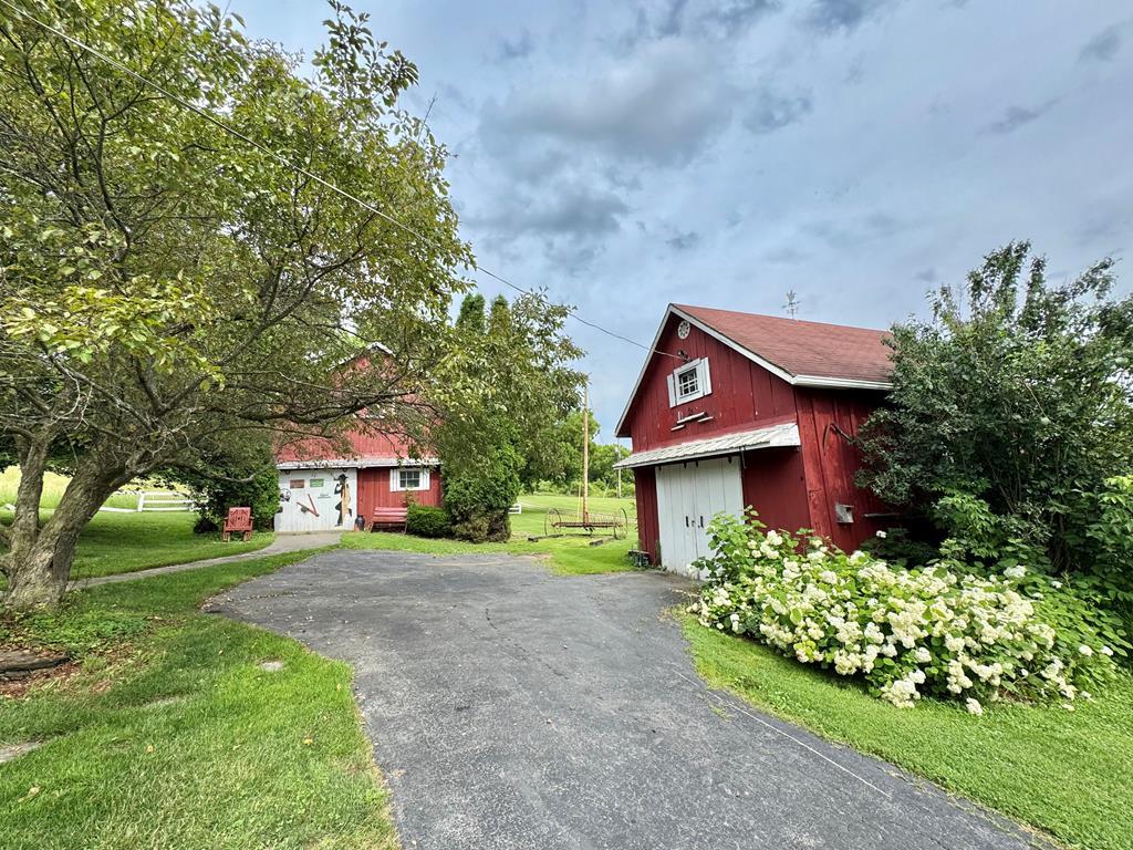 Property Photo:  150 Decker St  PA 16933 