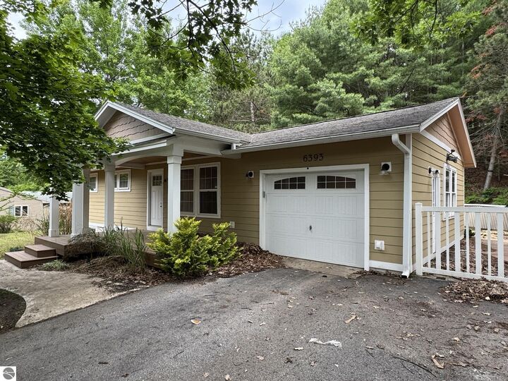 Property Photo:  6393 Center Road  MI 49686 