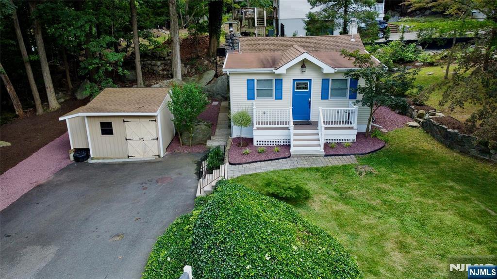 37 Highland  Bloomingdale NJ 07403 photo