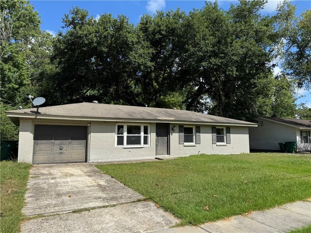 Property Photo: 207 Walnut Street LA 70471