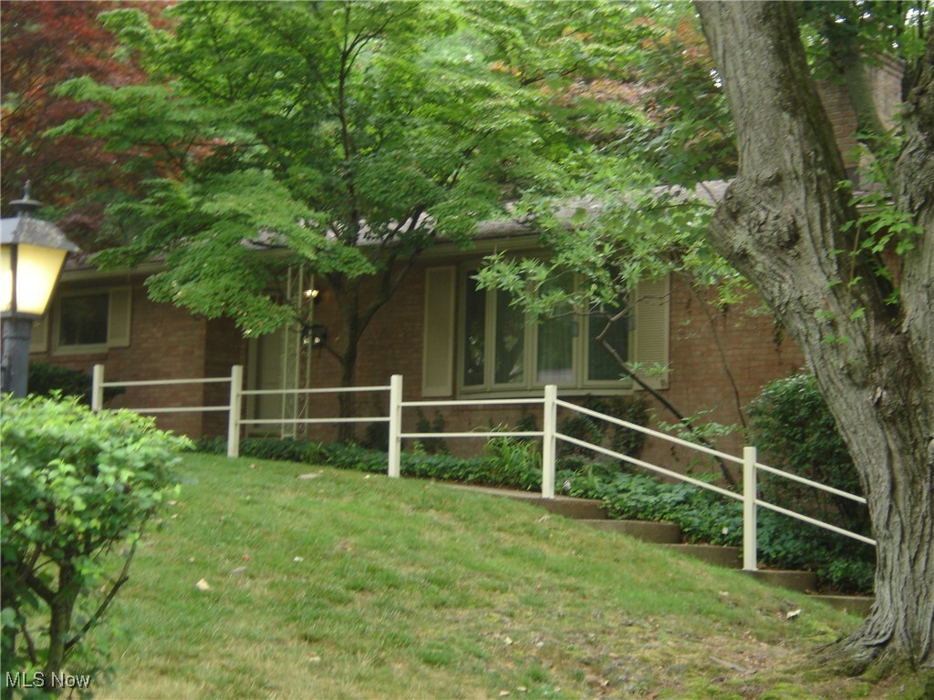 Property Photo: 1275 NW Janet Avenue OH 44720