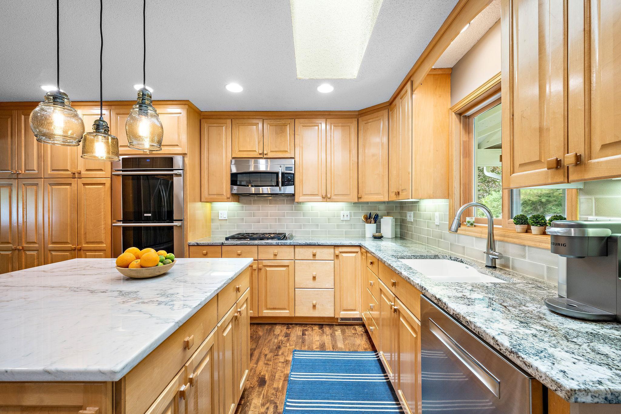 Property Photo: 5754 Oakview Lane MN 55345