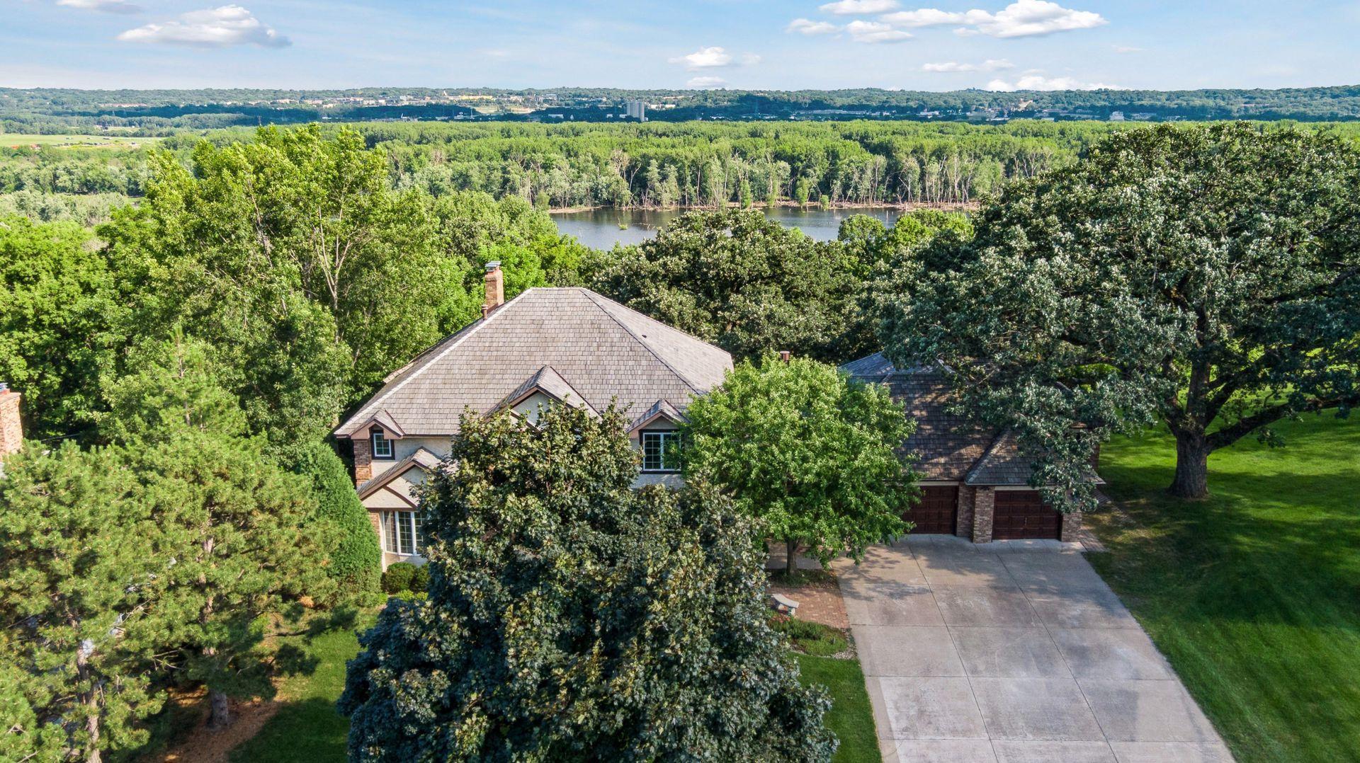 Property Photo: 2511 W 112th Street MN 55431
