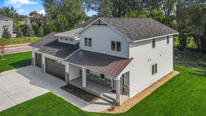 Property Photo:  904 13th Avenue N  MN 56377 