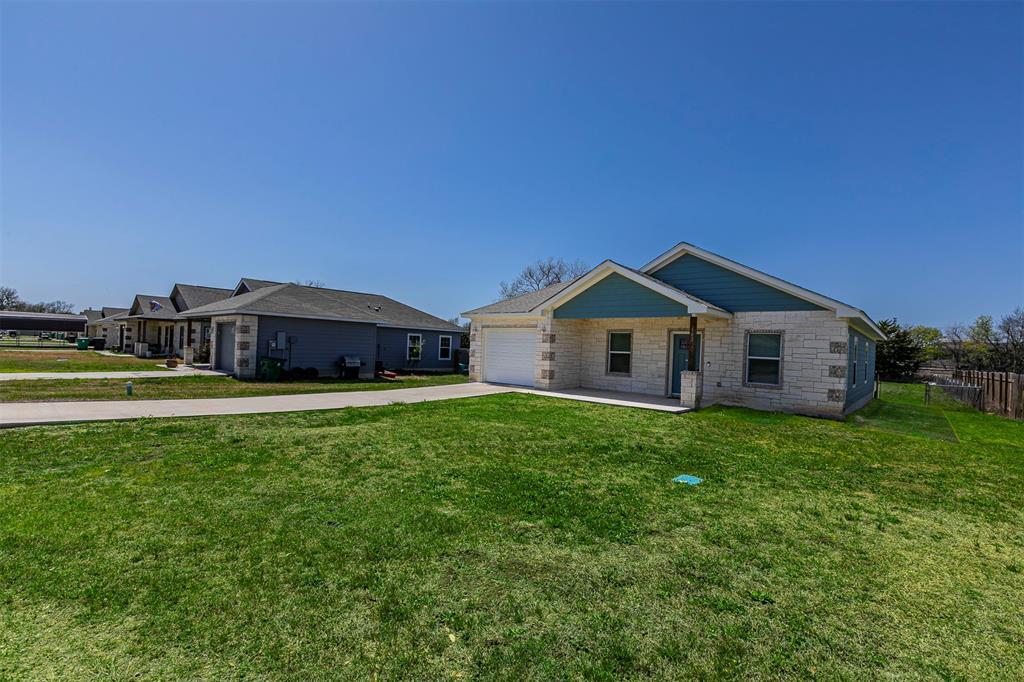 102 Ave B  Moody TX 76557 photo