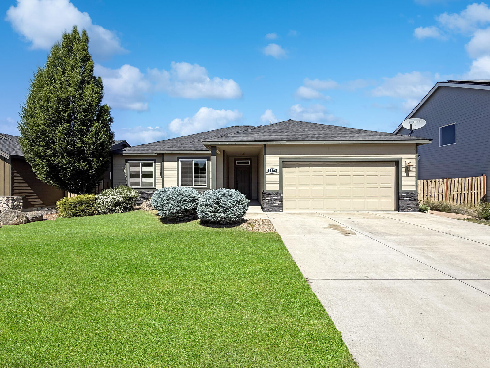 Property Photo:  2773 SW 50th Street  OR 97756 