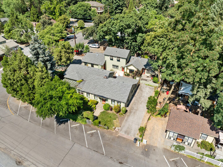 160 S Fourth Street  Jacksonville OR 97530 photo