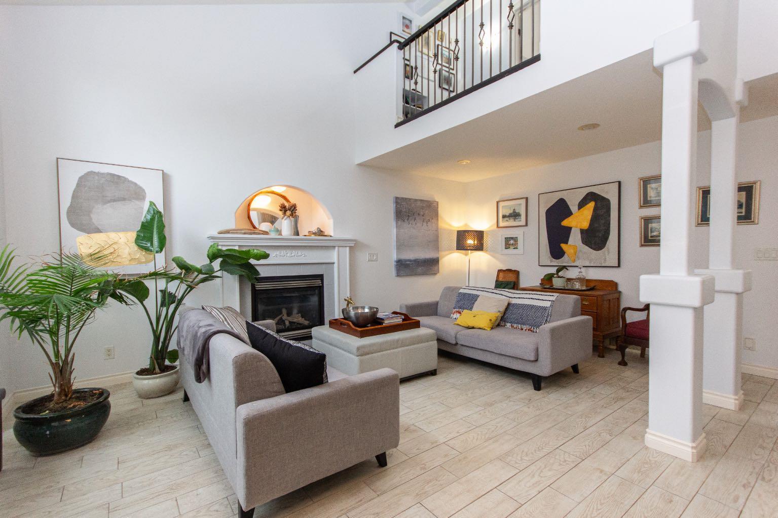Property Photo: 26 Adair Avenue AB T4R 3B2