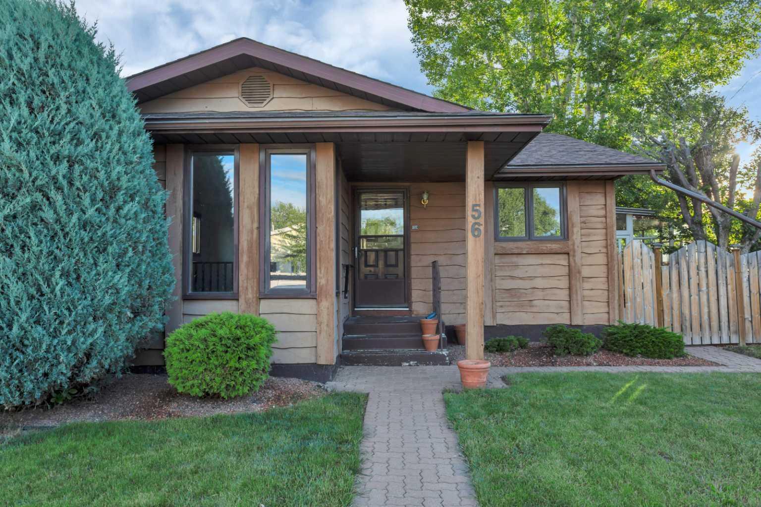 Property Photo: 56 Haliburton Crescent AB T4N 6K3