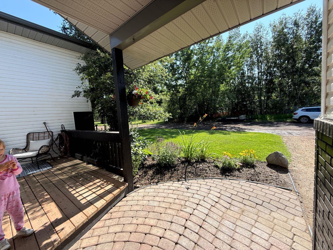 Property Photo: 92 Beech Street AB T0J 0Y1