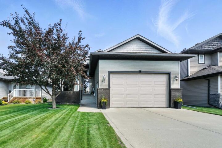 44 Van Dorp Street  Red Deer AB T4R 0G3 photo