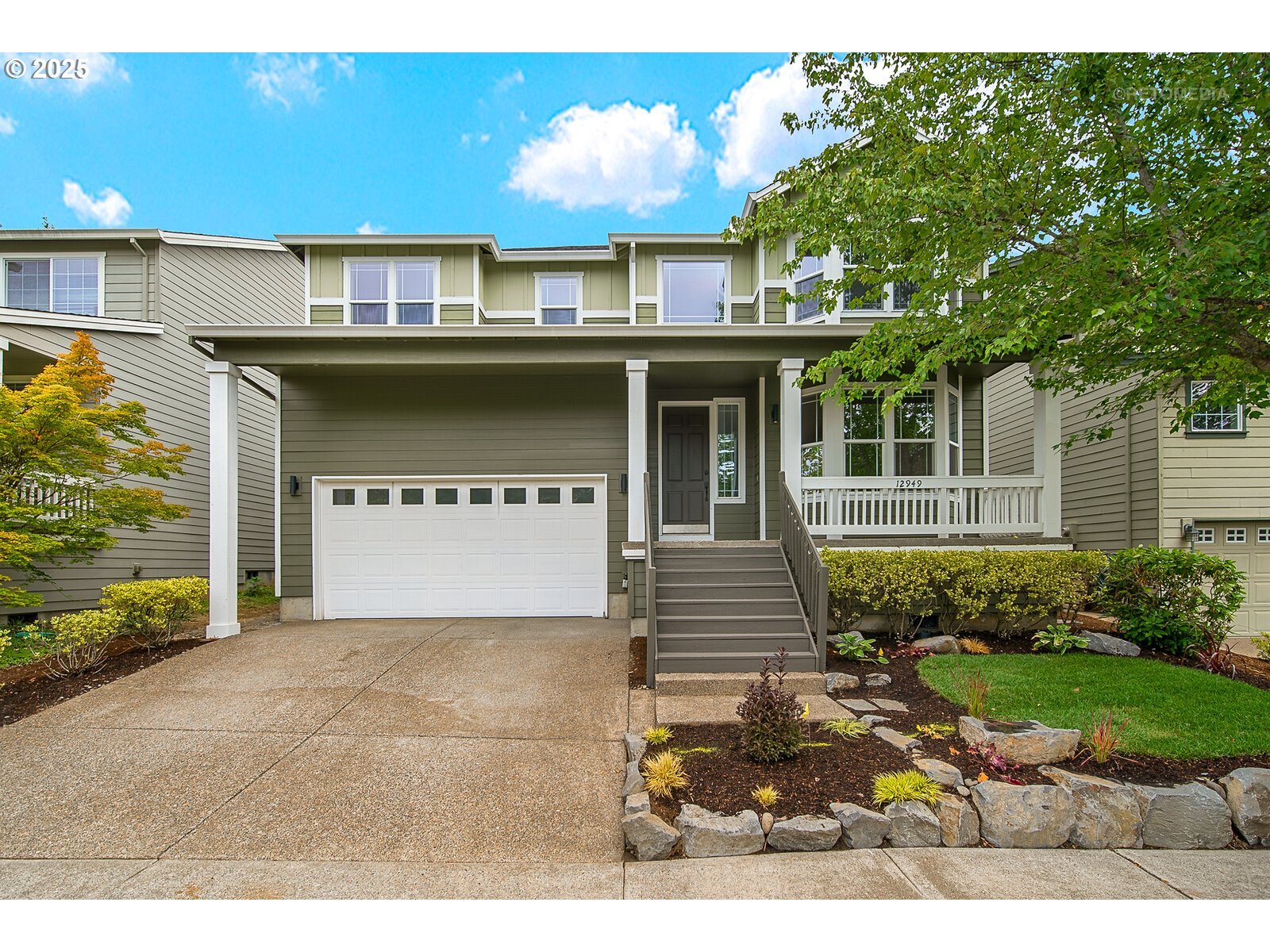 Property Photo:  12949 NW Red Cedar Ct  OR 97229 