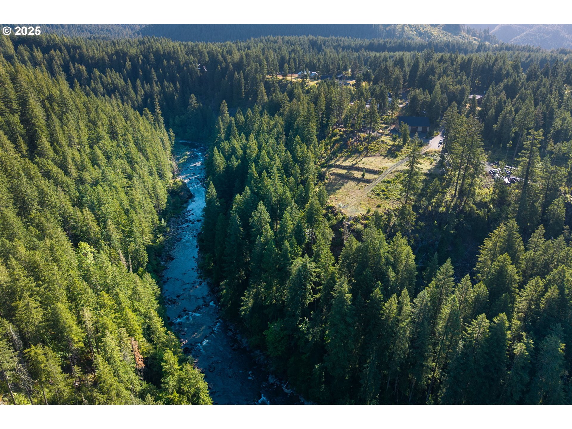 Property Photo: Boulder Ridge WA 98610
