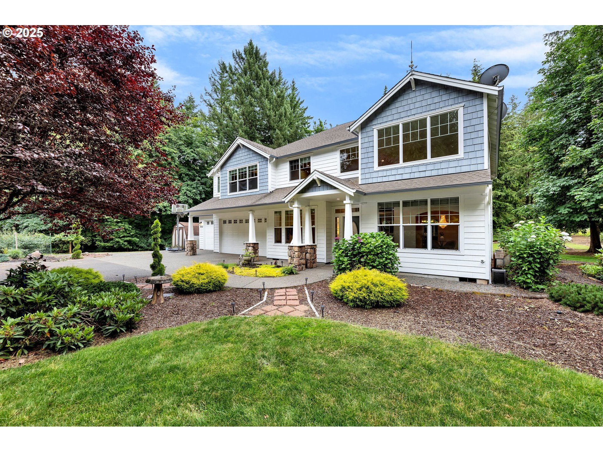 Property Photo:  40107 NE Miller Rd  WA 98671 